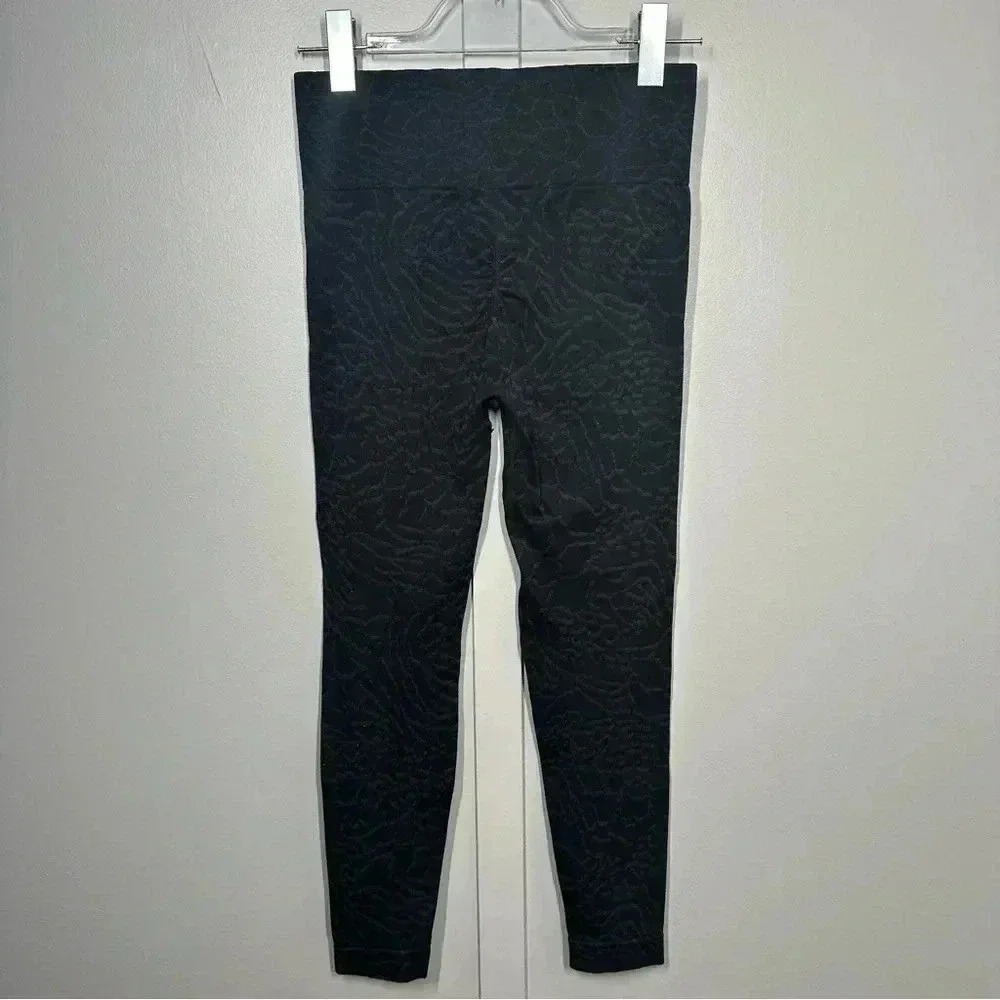 Gymshark black leggings size medium